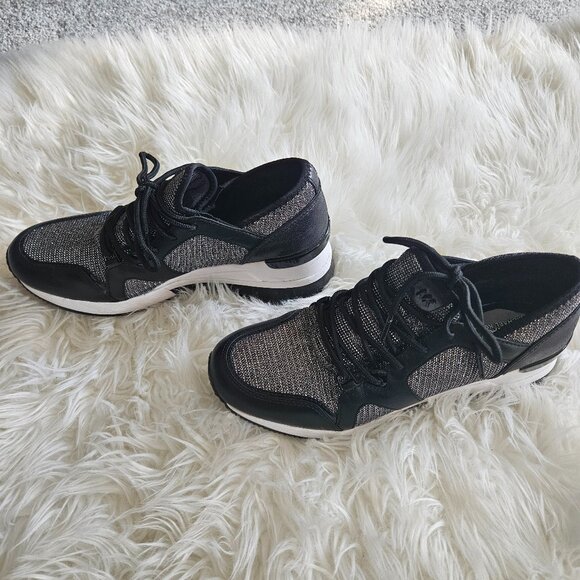 Michael Kors sneakers - Picture 1 of 4
